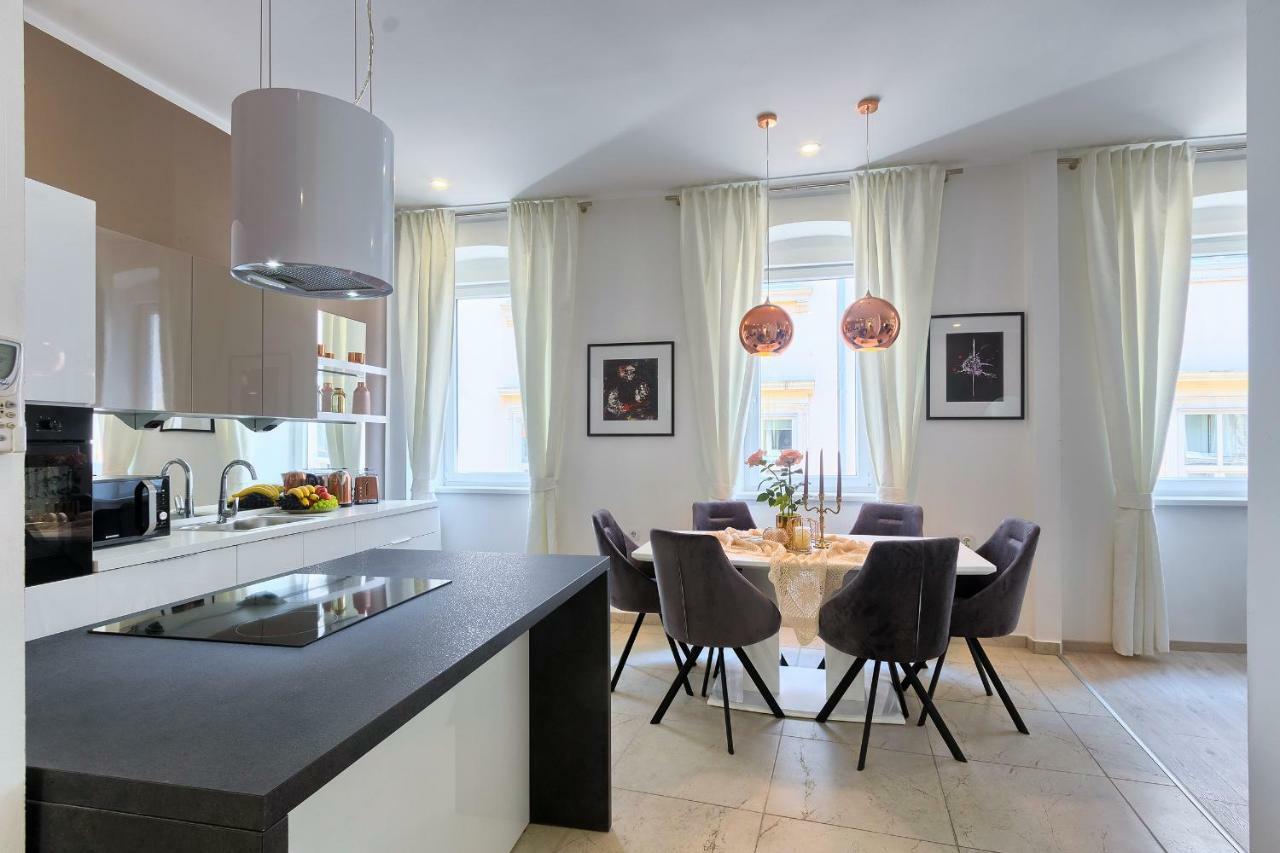 Hedone Luxury Apartment With Free Parking Pula Exteriér fotografie